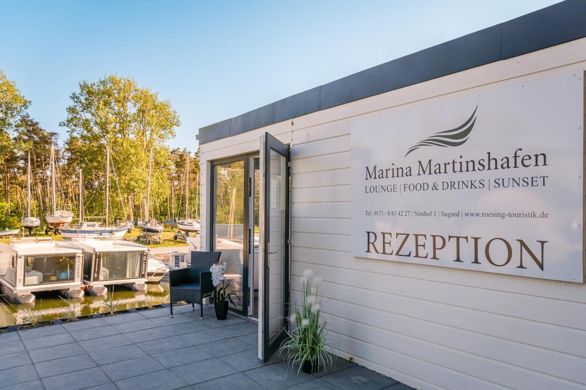 Marina Martinshafen - Lotsenhaus Hotell Neuhof  Eksteriør bilde