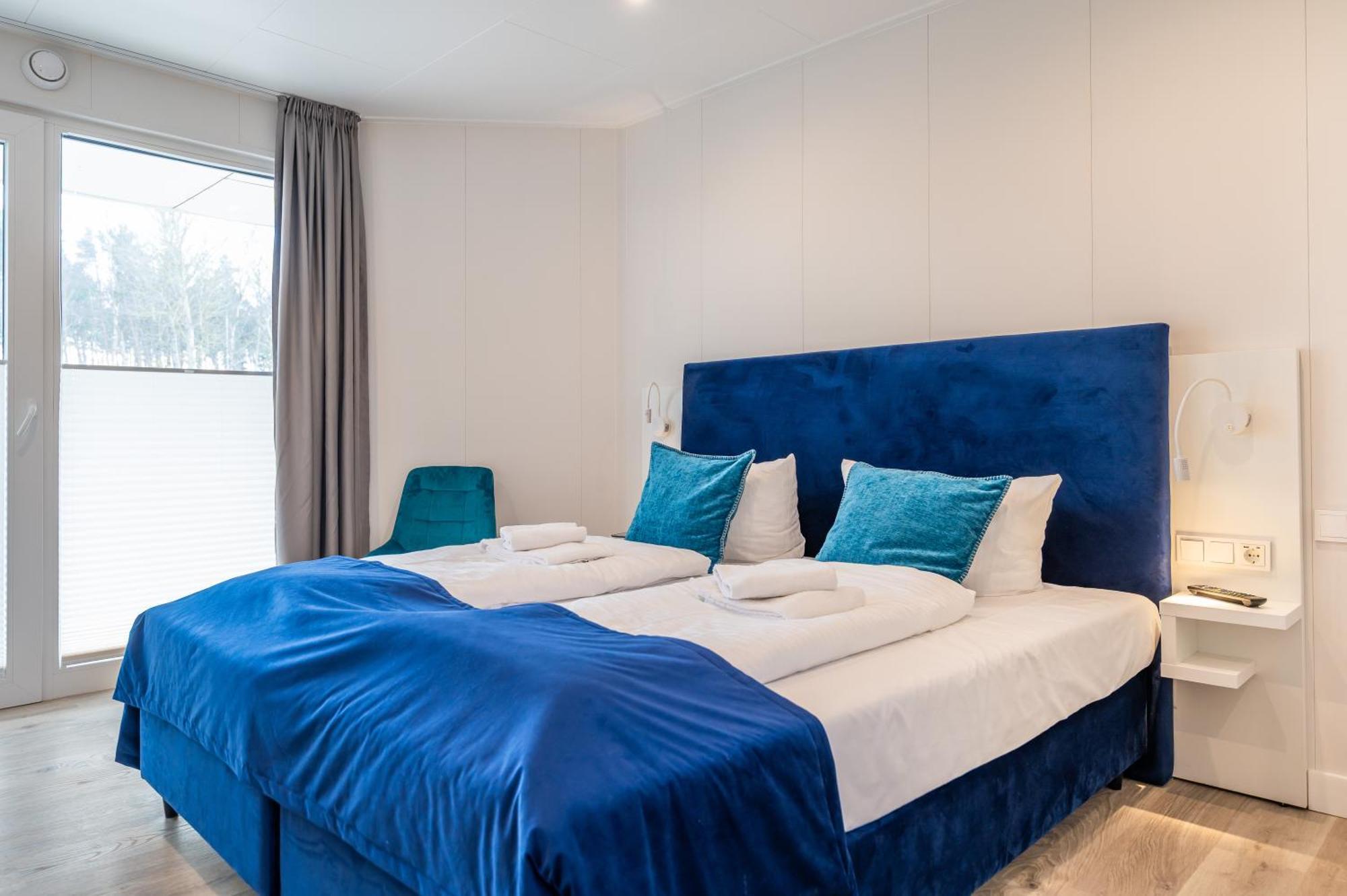 Marina Martinshafen - Lotsenhaus Hotell Neuhof  Eksteriør bilde